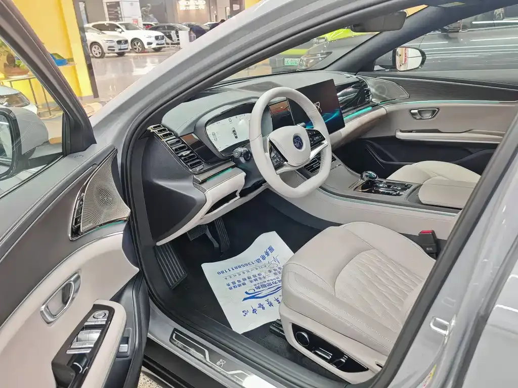 BYD Han 2025 из CN, фото 3
