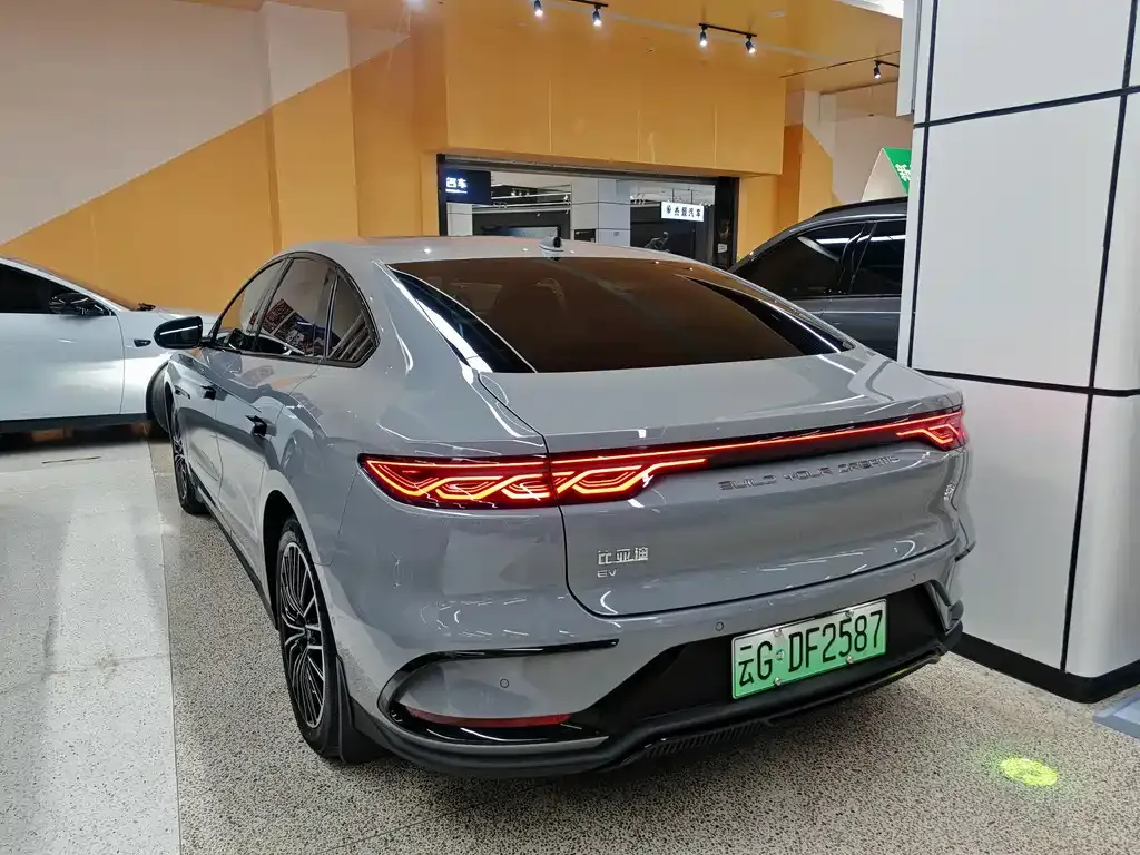 BYD Han 2025 из CN, фото 6