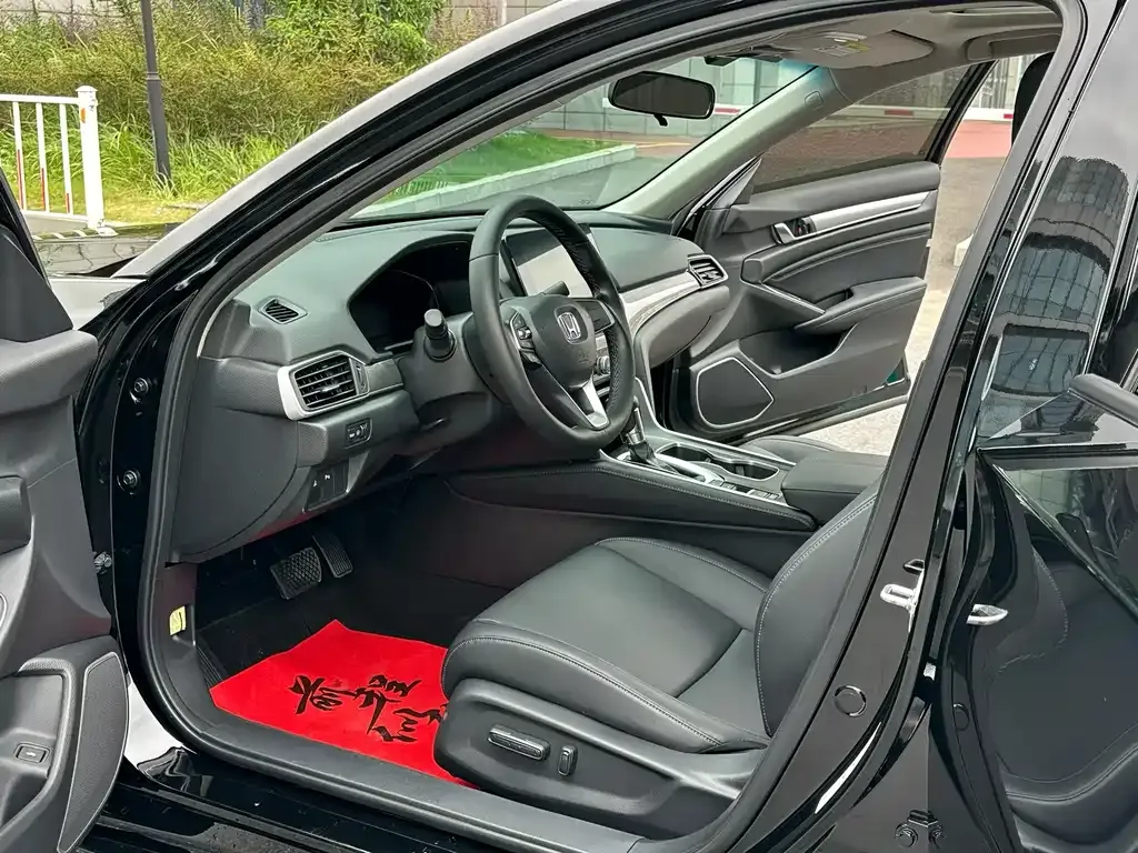 Honda Accord — фото 4