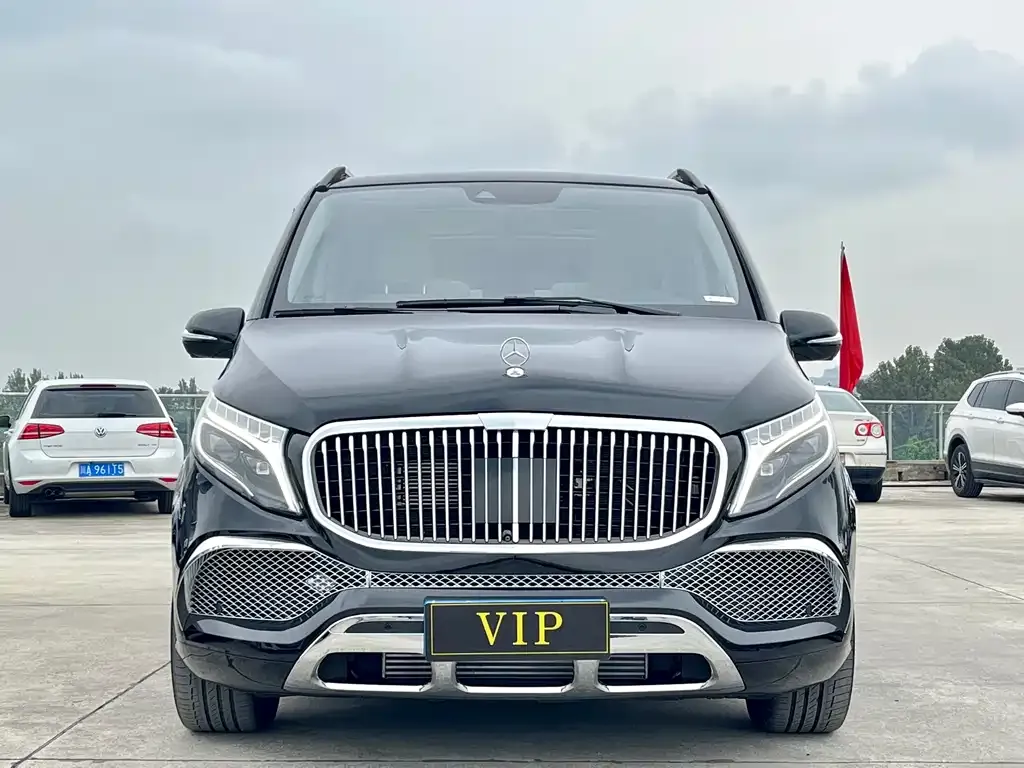 Mercedes-Benz V-Class — фото 2