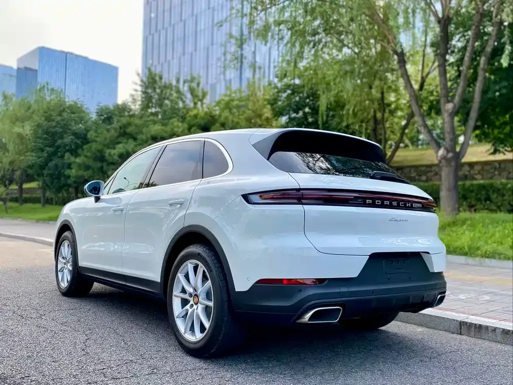 Porsche Cayenne 2025 из CN, фото 3