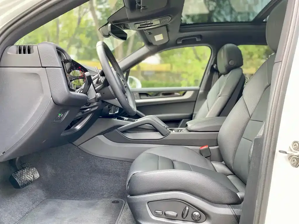 Porsche Cayenne 2025 из CN, фото 9
