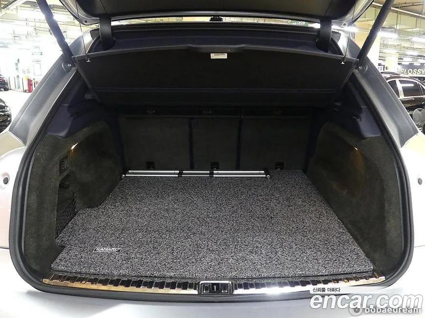 Bentley Bentayga 2022 из KR, фото 10