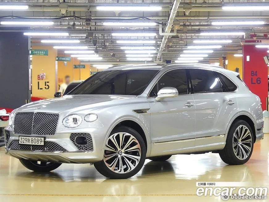 Bentley Bentayga 2022 из KR, фото 2