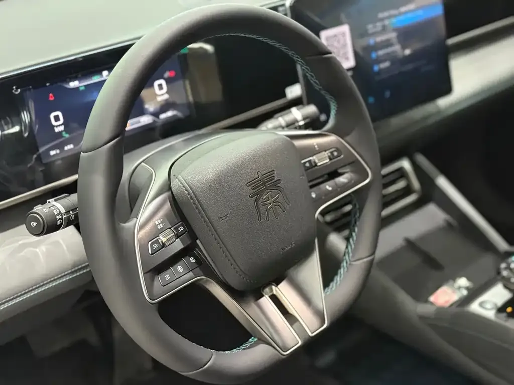 BYD Qin L — фото 7