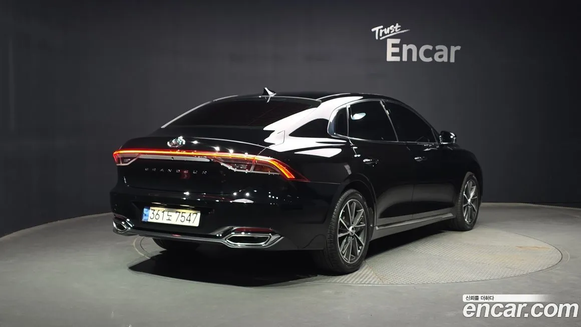 Hyundai Grandeur 2023 из KR, фото 2