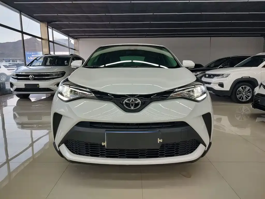 Toyota C-HR 2024 из CN, фото 2