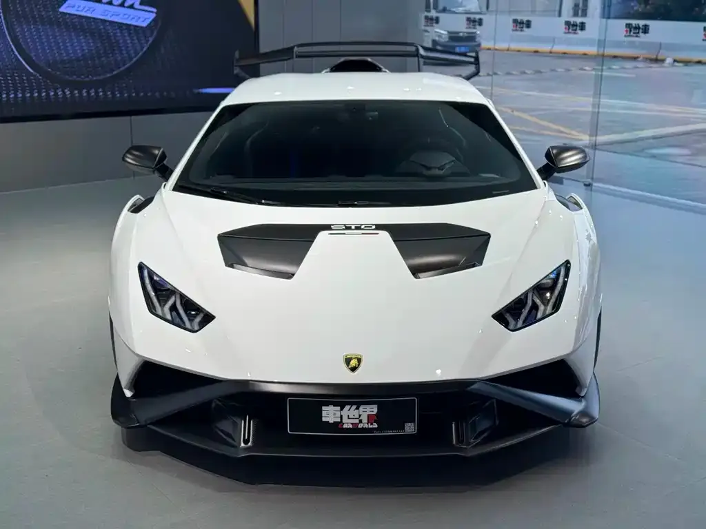 Lamborghini Huracan 2023 из CN, фото 1