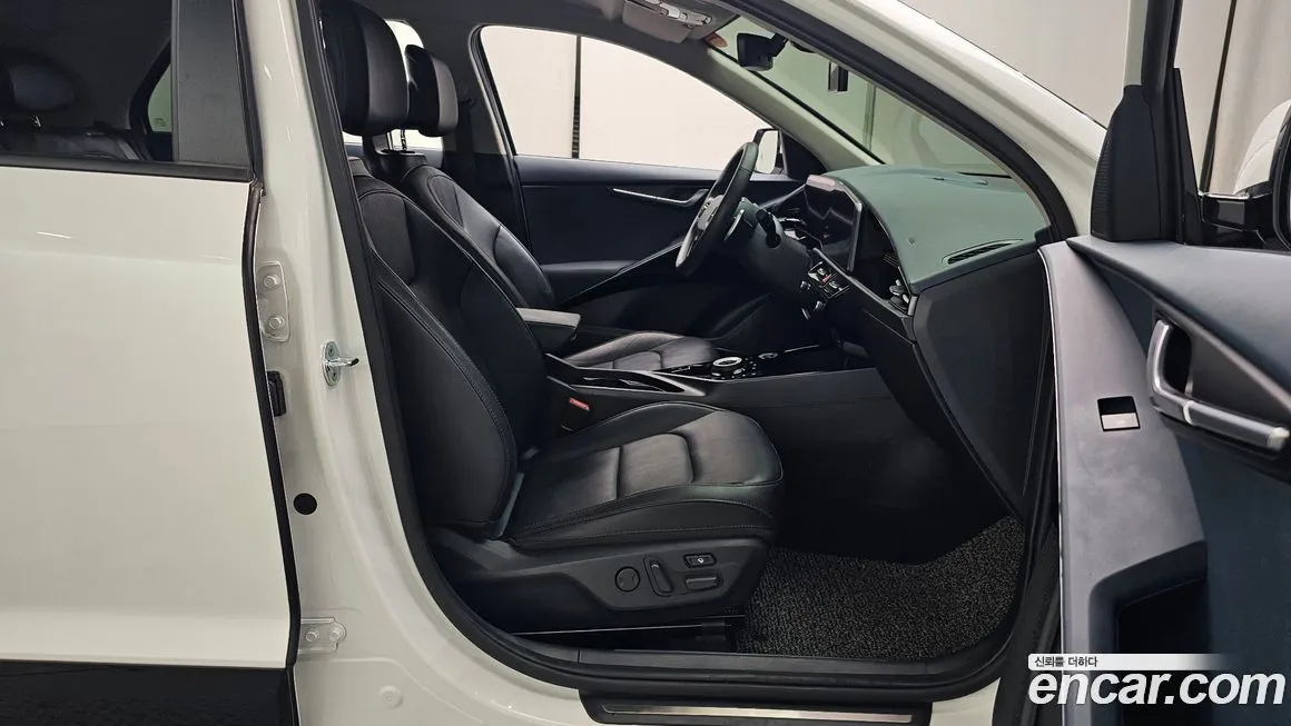 Kia Niro — фото 10