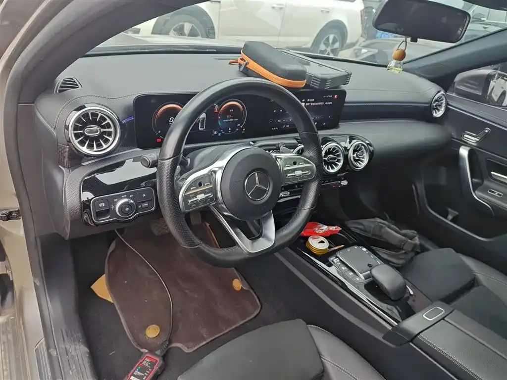 Mercedes-Benz A-Class 2023 из CN, фото 10