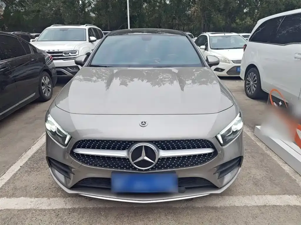 Mercedes-Benz A-Class 2023 из CN, фото 3