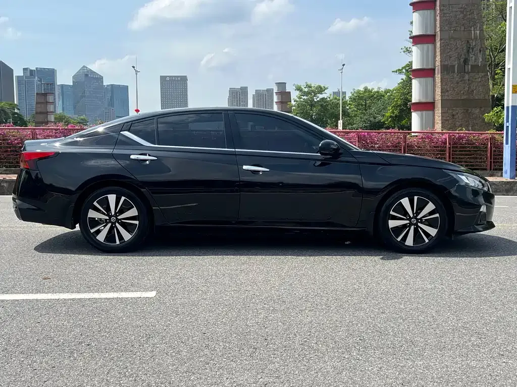 Nissan Teana 2022 из CN, фото 4