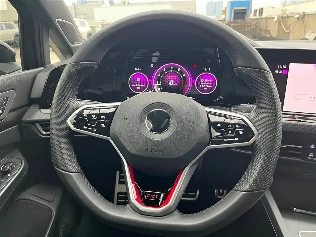 [object Object] Golf GTI 2023 из CN, фото 9