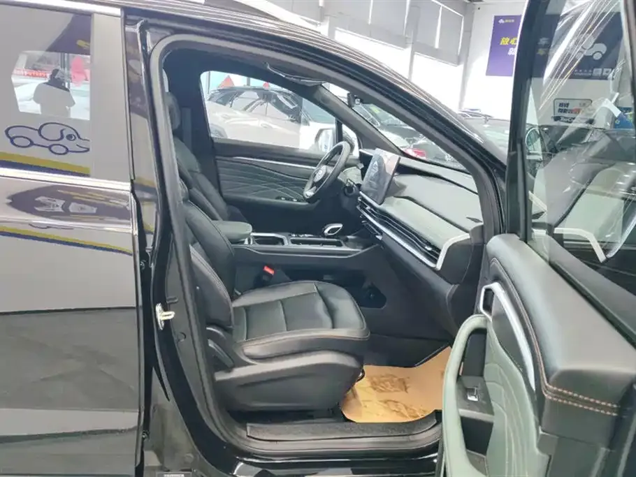 Geely Haoyue L 2024 из CN, фото 8