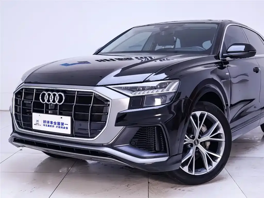 Audi Q8 2023 из CN, фото 3