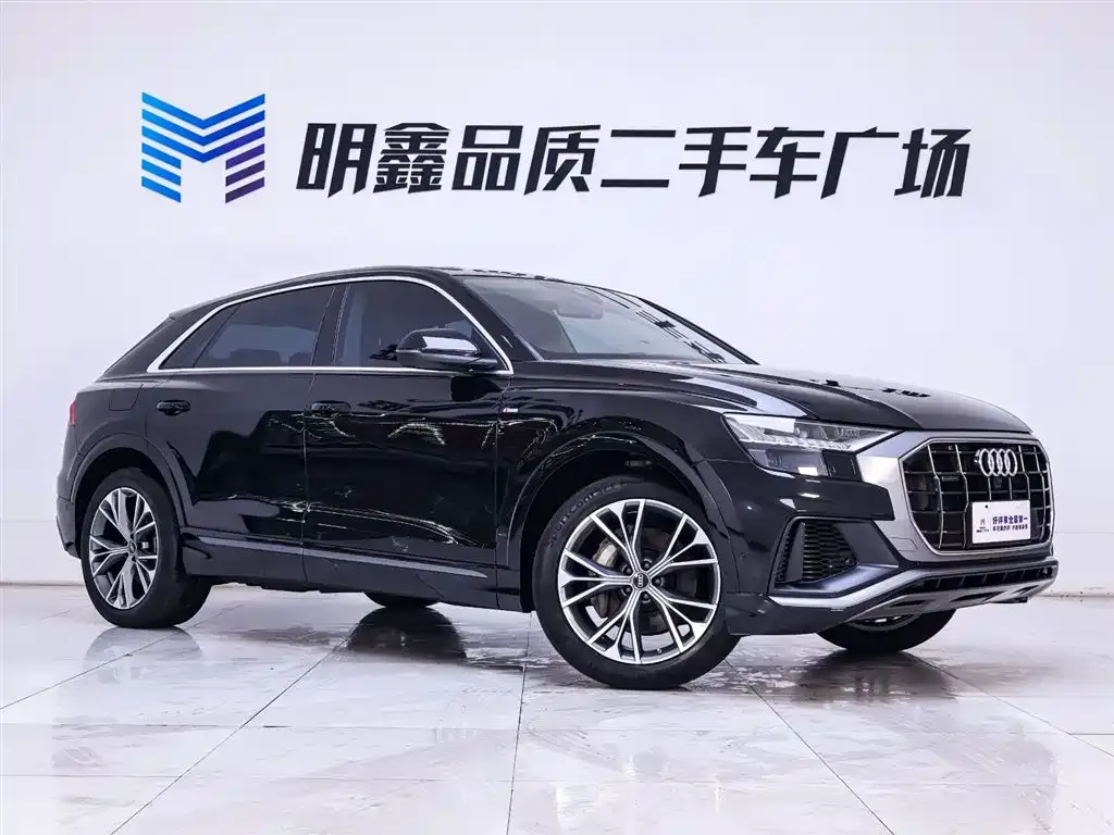 Audi Q8 2023 из CN, фото 5