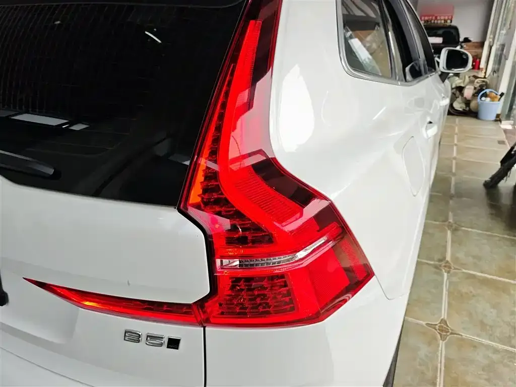 Volvo XC60 2022 из CN, фото 8