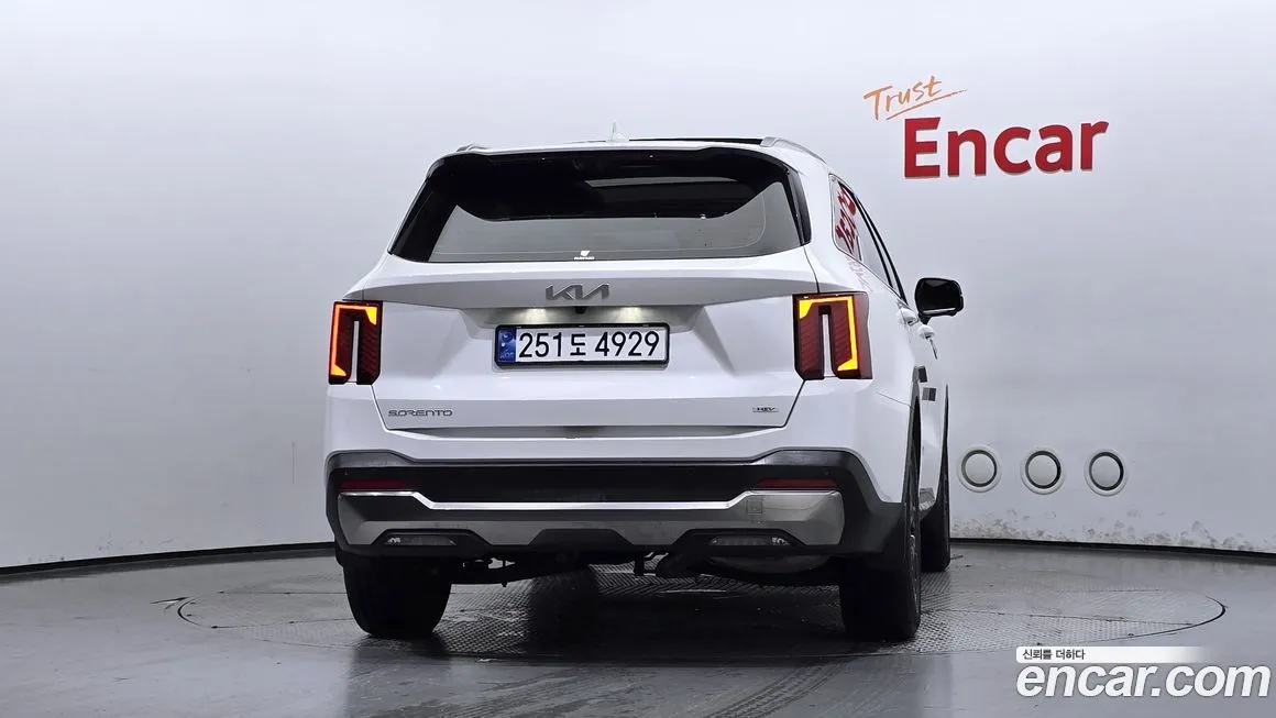 Kia Sorento — фото 4