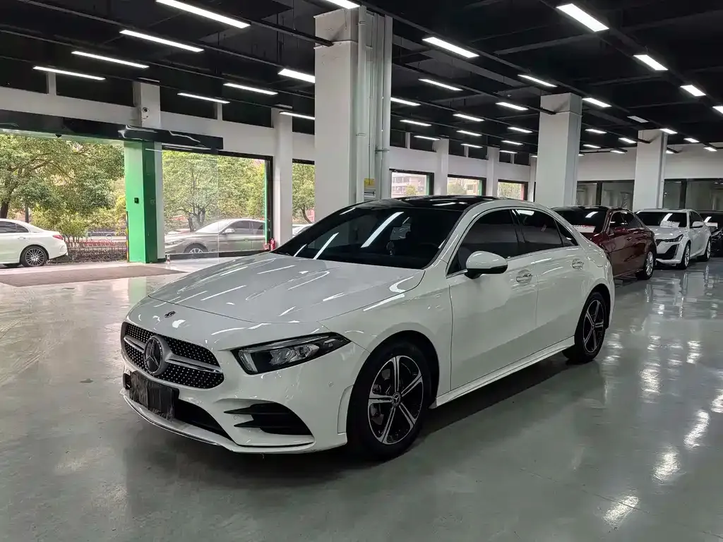 Mercedes-Benz A-Class 2023 из CN, фото 1