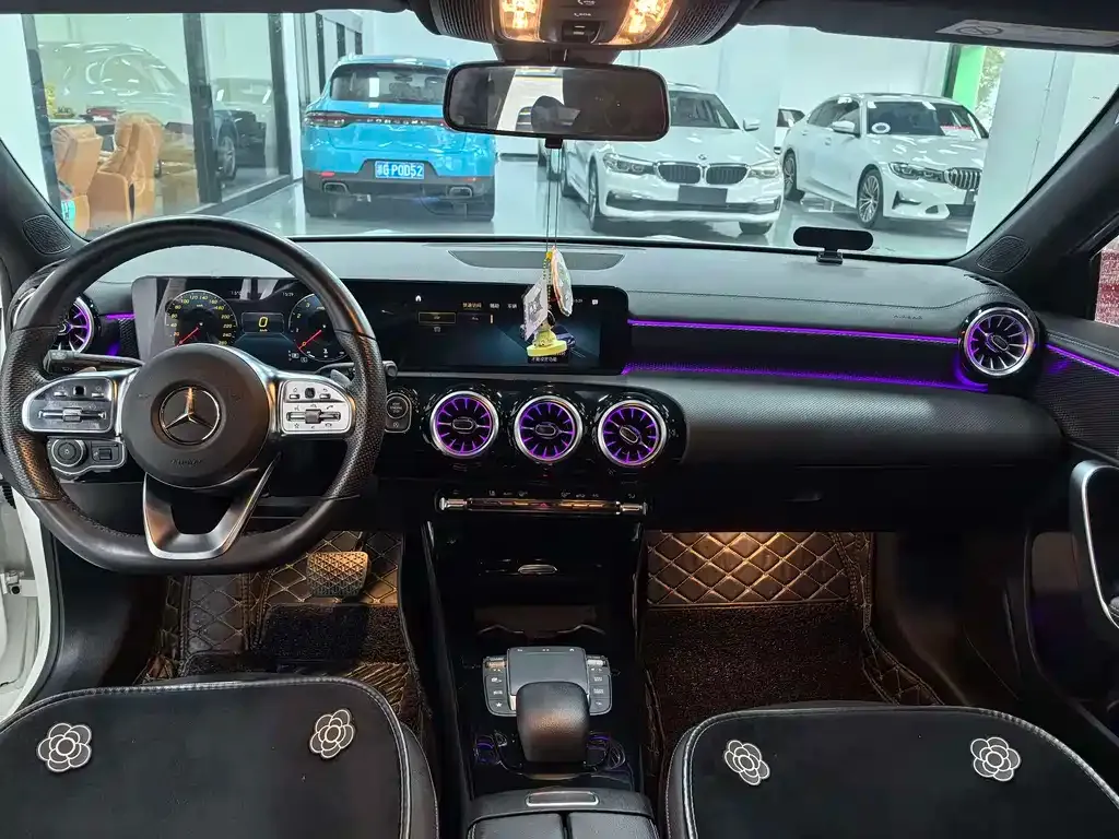 Mercedes-Benz A-Class 2023 из CN, фото 10