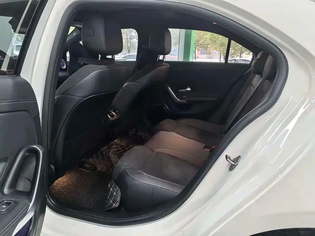 Mercedes-Benz A-Class 2023 из CN, фото 9
