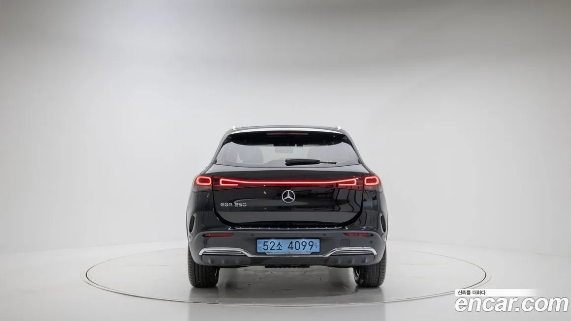 Mercedes-Benz EQA — фото 4