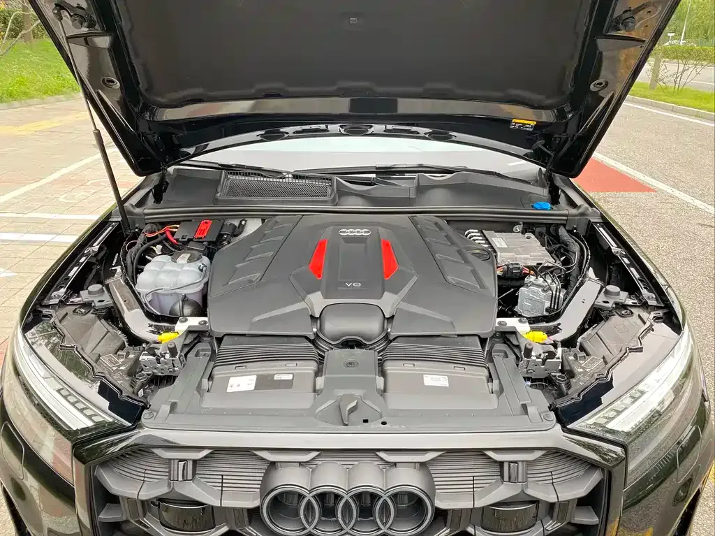 Audi SQ7 2025 из CN, фото 6