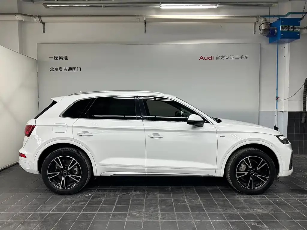Audi Q5L 2023 из CN, фото 3