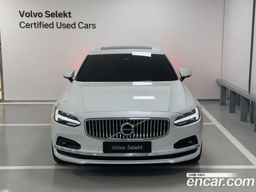 Volvo S90 2024 из KR, фото 3