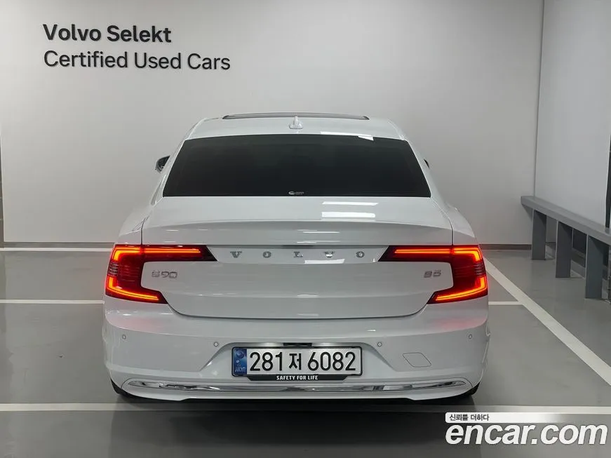 Volvo S90 2024 из KR, фото 4