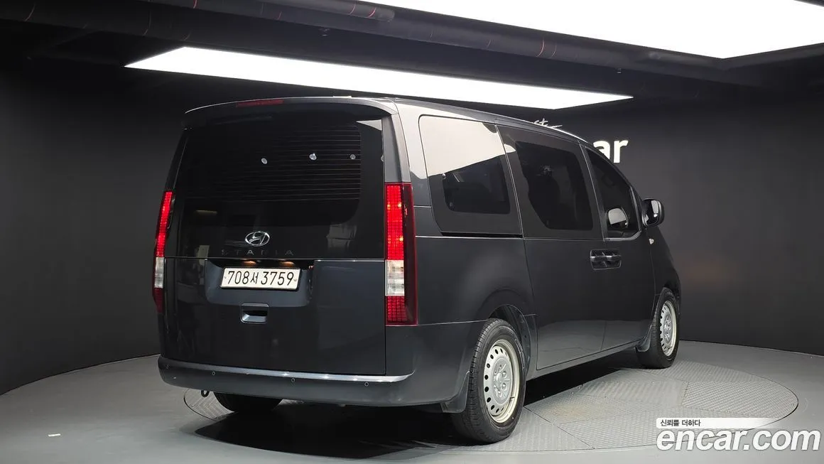Hyundai Staria — фото 2