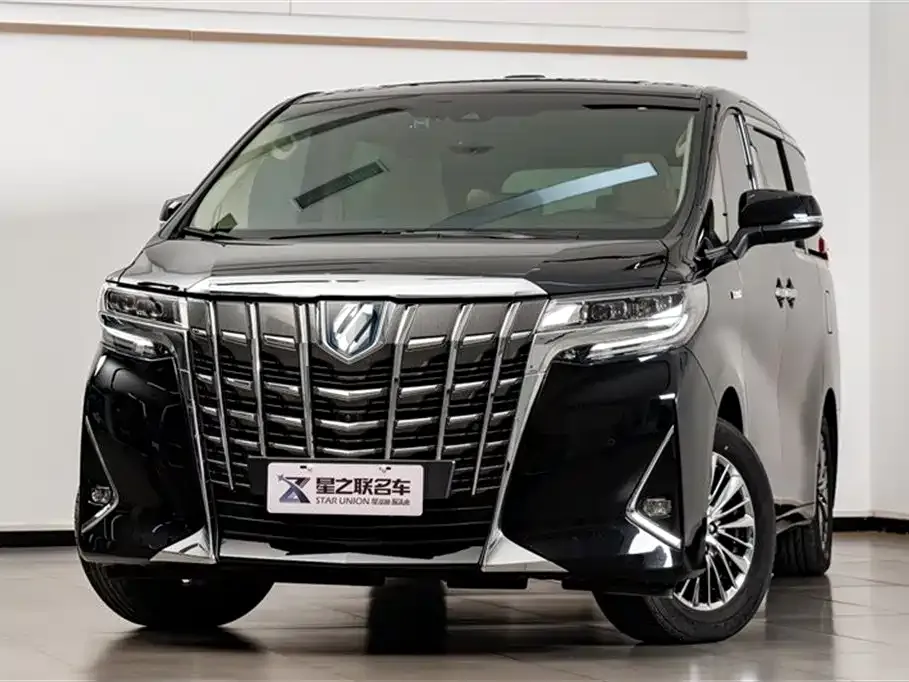 Toyota Alphard — фото 2