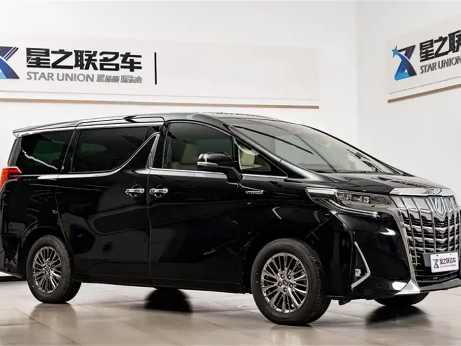 Toyota Alphard — фото 6