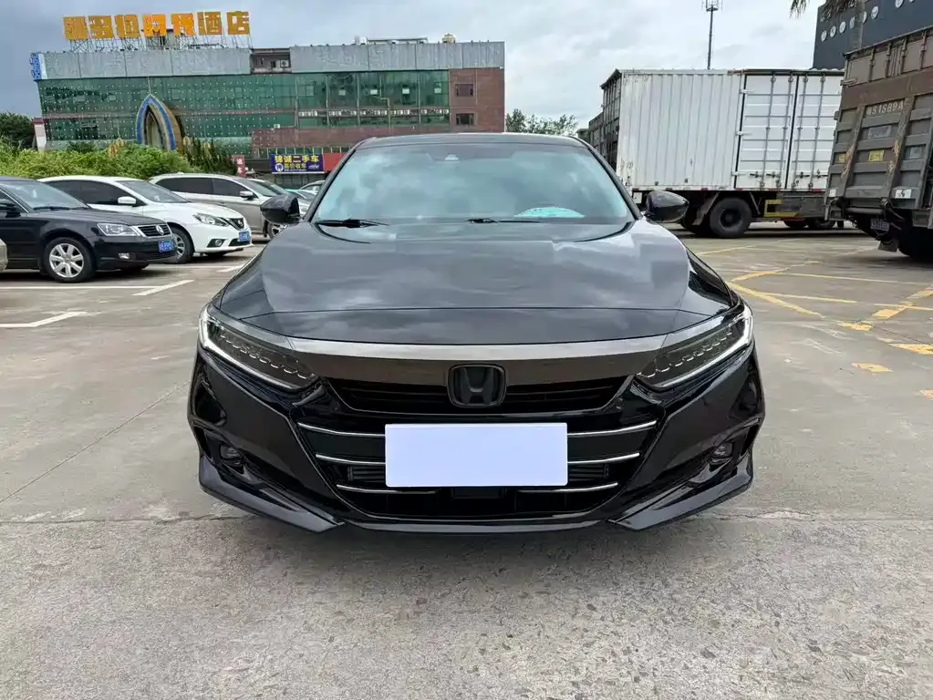 Honda Accord 2023 из CN, фото 2