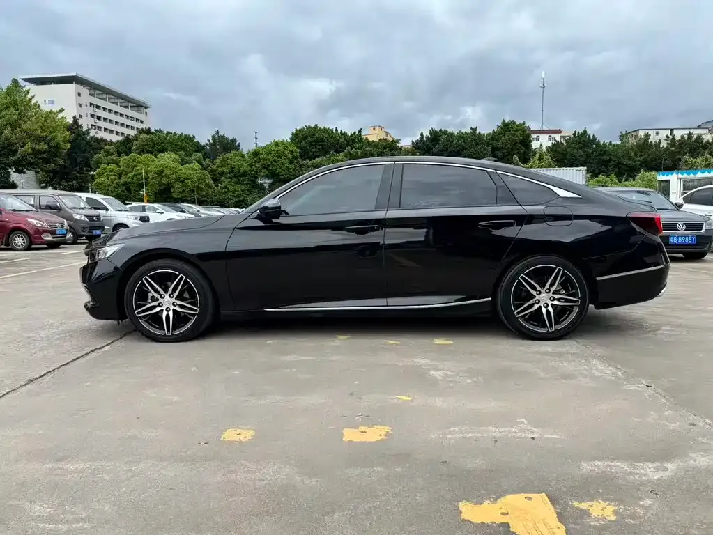 Honda Accord 2023 из CN, фото 4