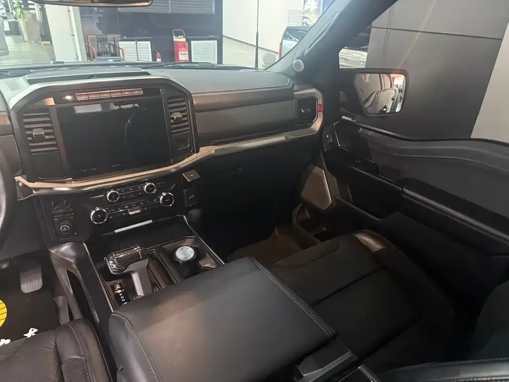 Ford F-150 Raptor 2023 из CN, фото 10
