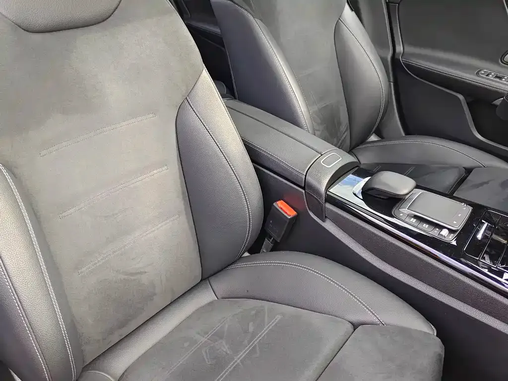 Mercedes-Benz A-Class 2023 из CN, фото 10