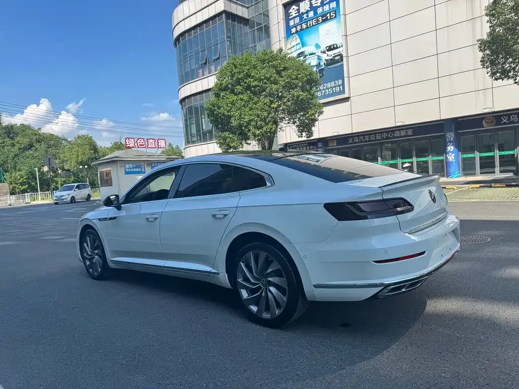 Volkswagen CC 2023 из CN, фото 7
