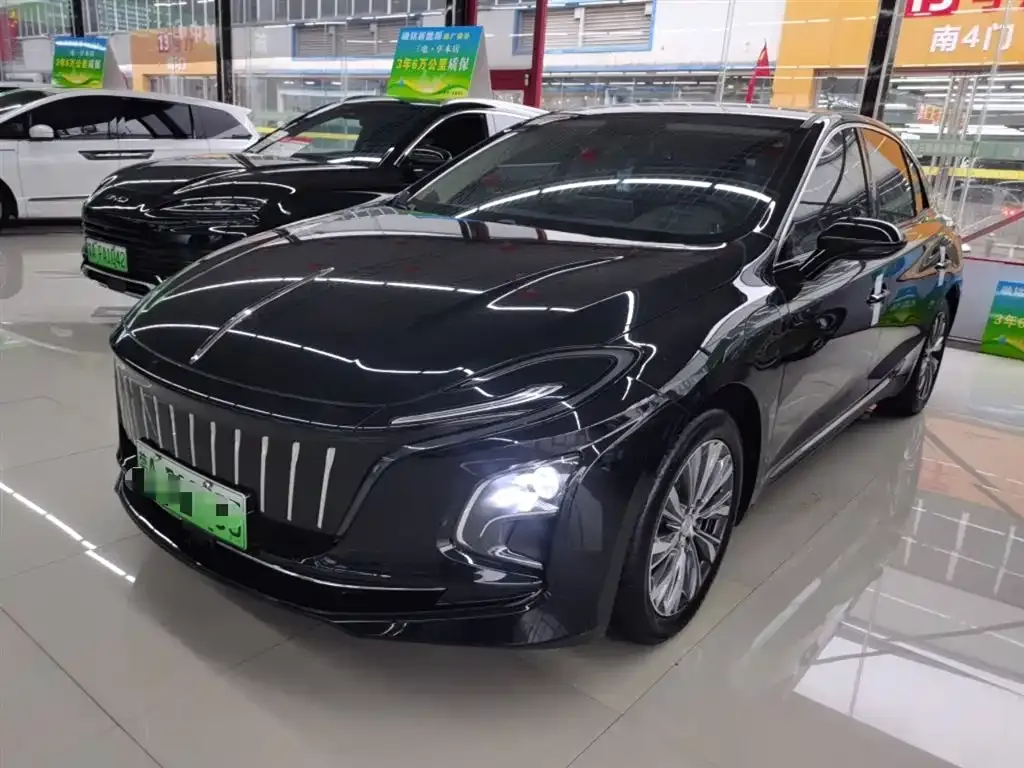 Hongqi E-QM5 2023 из CN, фото 2
