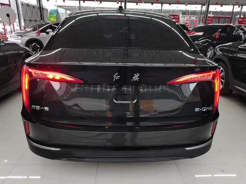 Hongqi E-QM5 2023 из CN, фото 6