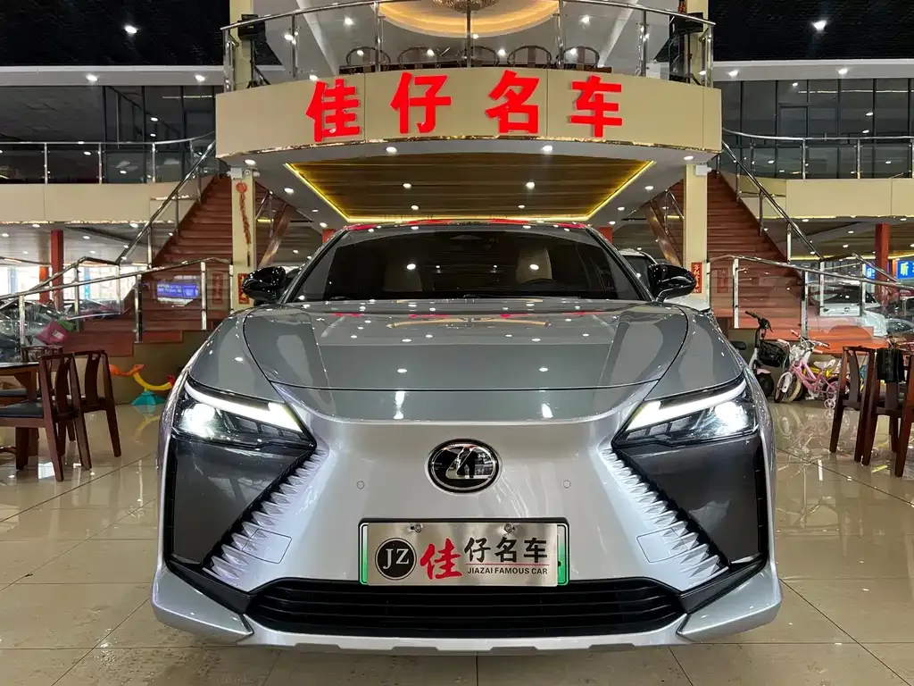 Lexus RZ 2024 из CN, фото 2