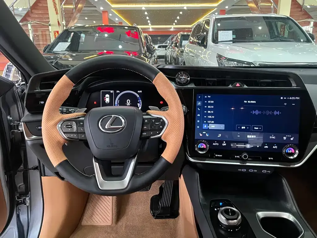 Lexus RZ 2024 из CN, фото 9