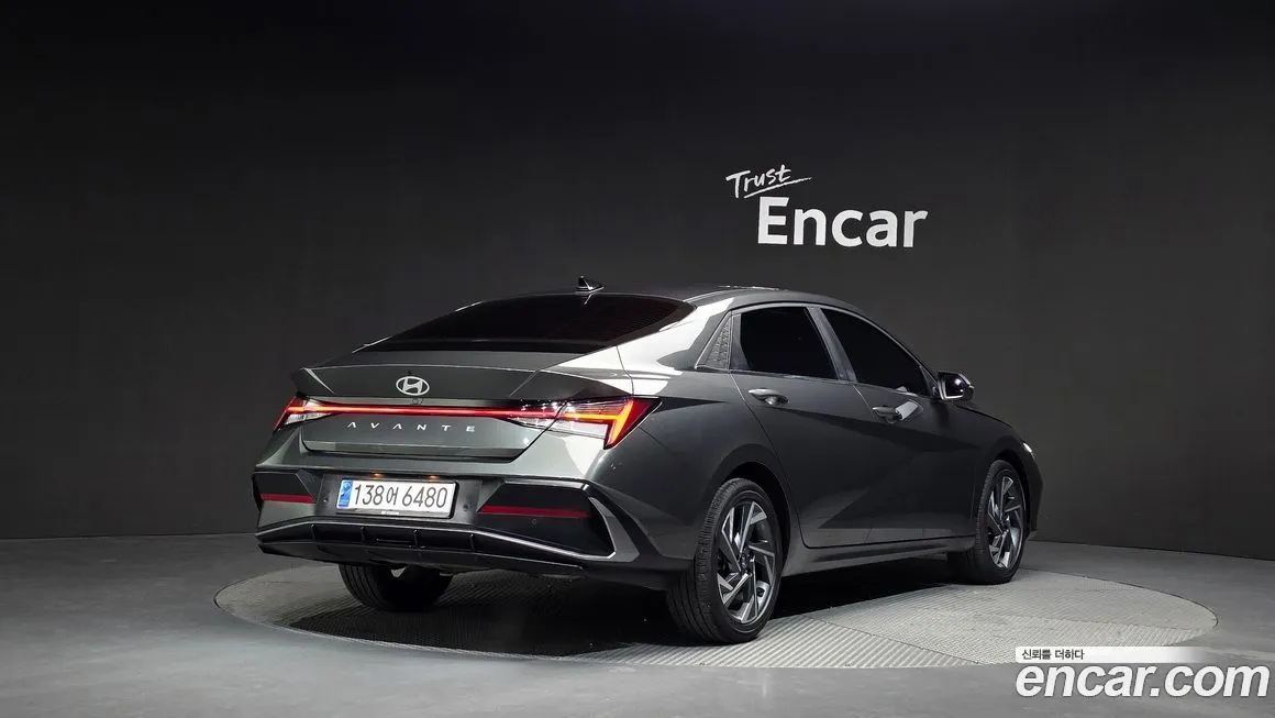 Hyundai AVANTE — фото 2