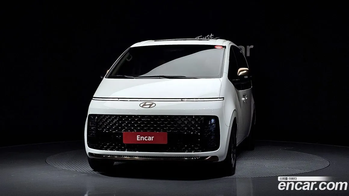 Hyundai Staria — фото 3