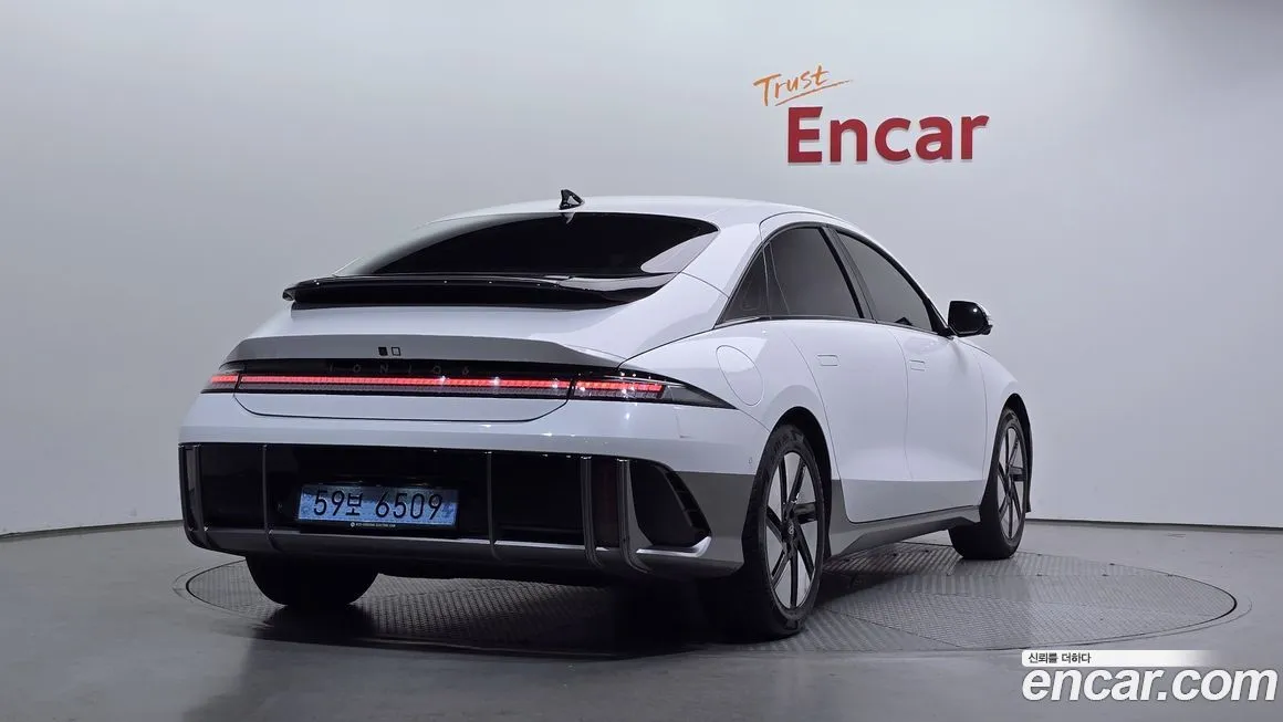 Hyundai Ioniq6 — фото 2