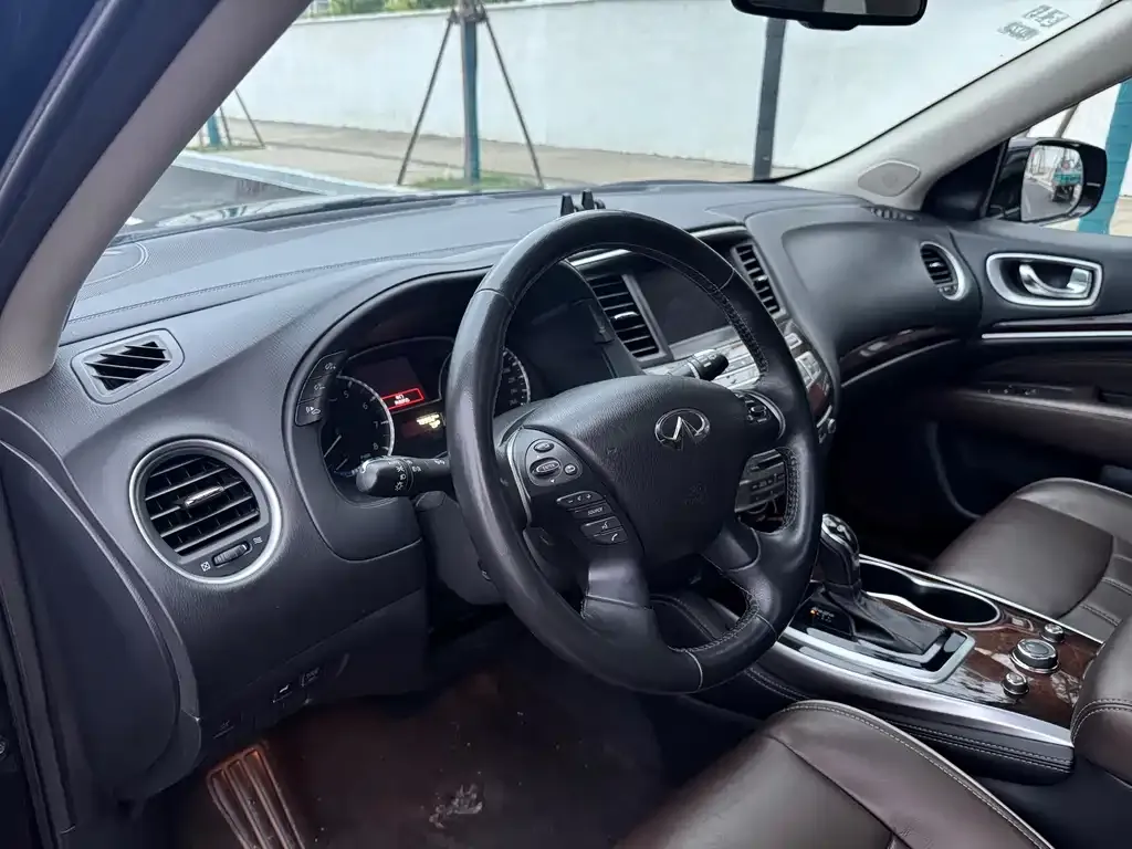 Infiniti QX60 (Import) — фото 10