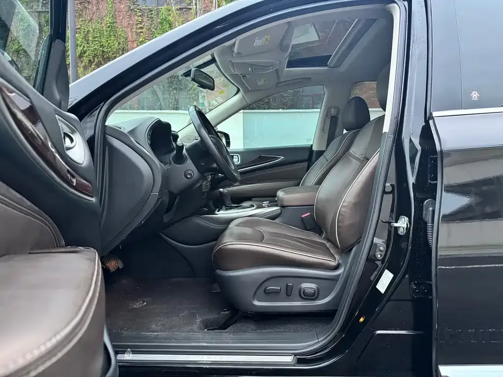 Infiniti QX60 (Import) — фото 9