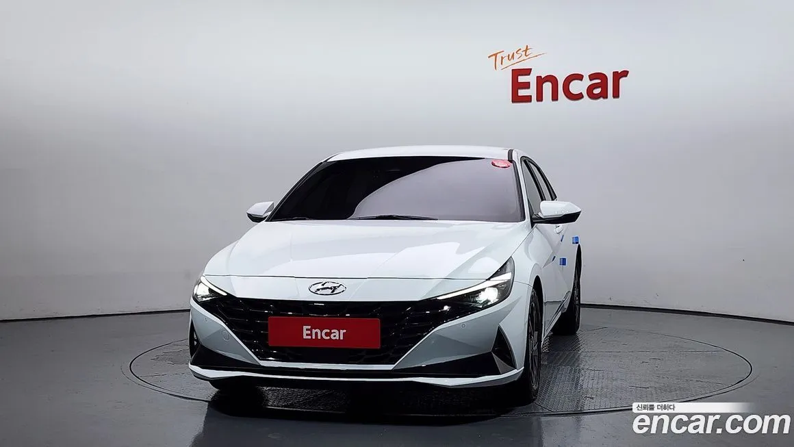Hyundai AVANTE — фото 3