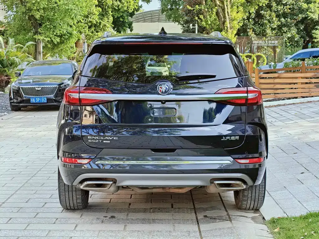 Buick Enclave 2021 из CN, фото 2