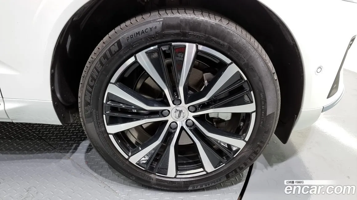 Volvo XC60 2025 из KR, фото 5